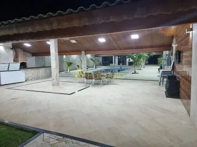 Chácara com 1200m² 2 quartos e 3 banheiros, à venda, no bairro Centro em Roseira