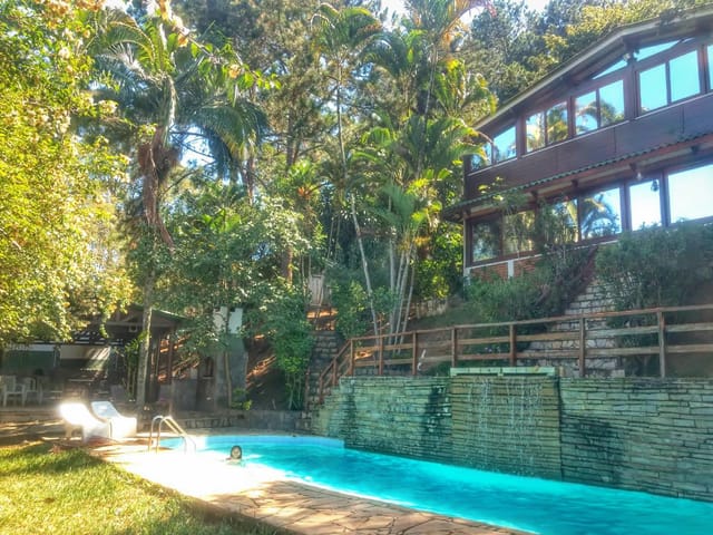 Chácara com 12442m² 5 quartos e 1 banheiro, à venda, no bairro Pedreira em Guaratinguetá