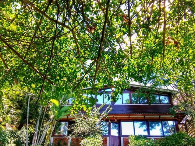 Chácara com 12442m² 5 quartos e 1 banheiro, à venda, no bairro Pedreira em Guaratinguetá