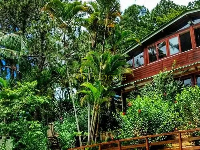 Chácara com 12442m² 5 quartos e 1 banheiro, à venda, no bairro Pedreira em Guaratinguetá