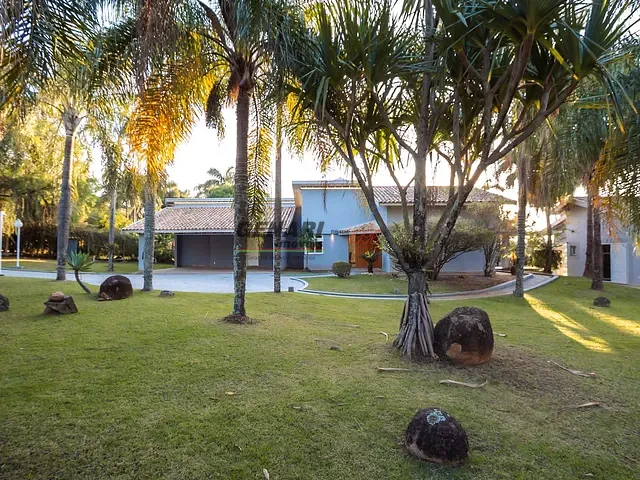 Chácara com 2500m² 4 quartos e 6 banheiros, à venda, no bairro Vale das Laranjeiras em Indaiatuba