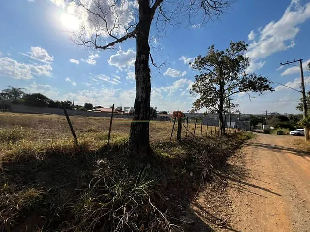 Chácara com 1000m² 1 quarto e 1 banheiro, à venda, no bairro Recanto Campestre Internacional de Viracopos em Indaiatuba
