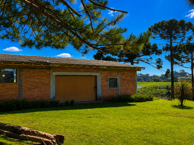 Chácara com 123500m² 1 quarto e 1 banheiro, à venda, no bairro Guajuvira em Araucária