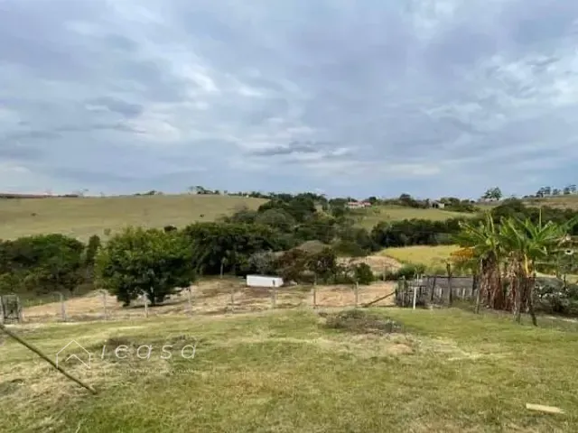 Chácara com 15000m² 4 quartos e 5 banheiros, à venda ou para alugar, no bairro Chácaras Rurais de Guararema em Jacareí