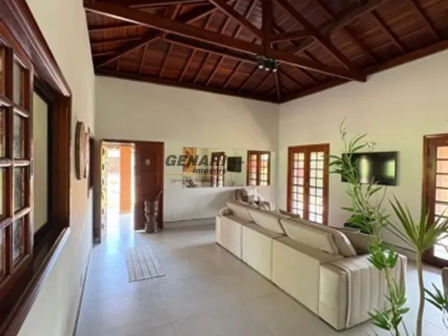 Chácara com 5000m² 4 quartos e 6 banheiros, à venda, no bairro Recanto das Flores em Indaiatuba