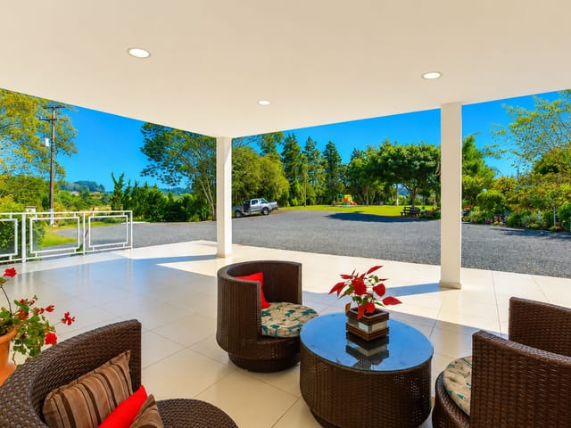 Chácara com 145000m² 4 quartos e 6 banheiros, à venda, no bairro Jardim Florestal em Campo Largo