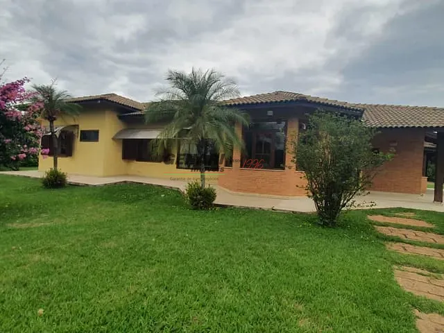 Chácara com 5000m² 3 quartos e 7 banheiros, à venda, no bairro Recanto das Flores em Indaiatuba