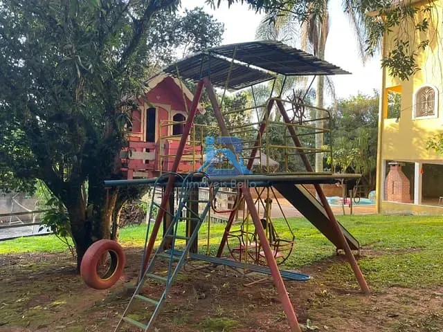 Chácara com 1560m² 5 quartos e 3 banheiros, à venda, no bairro Pomar São Jorge em Itatiba