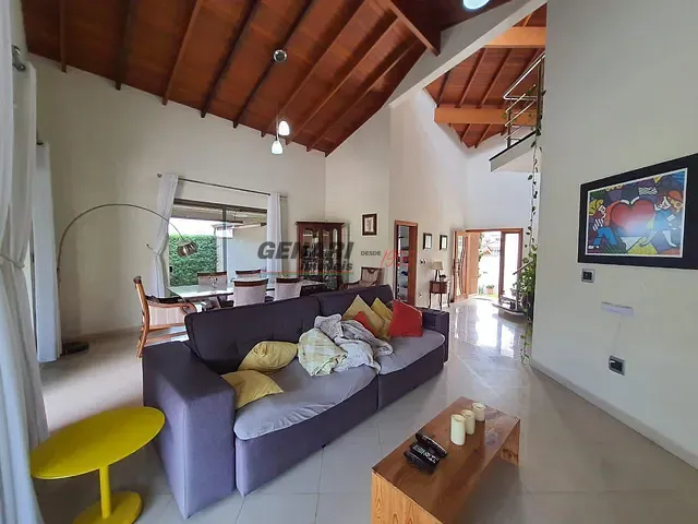 Chácara com 1000m² 3 quartos e 3 banheiros, à venda, no bairro Colinas do Mosteiro de Itaici em Indaiatuba