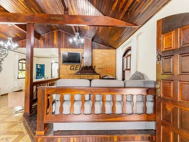 Chácara com 2500m² 3 quartos e 5 banheiros, à venda, no bairro Terras de Itaici em Indaiatuba