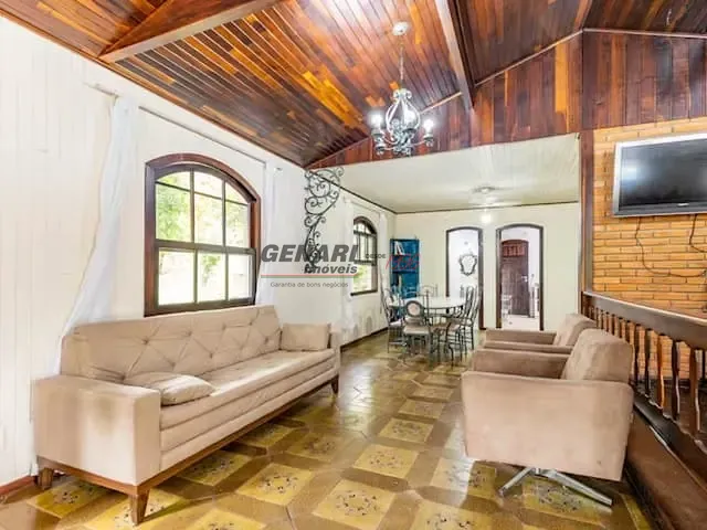 Chácara com 2500m² 3 quartos e 5 banheiros, à venda, no bairro Terras de Itaici em Indaiatuba