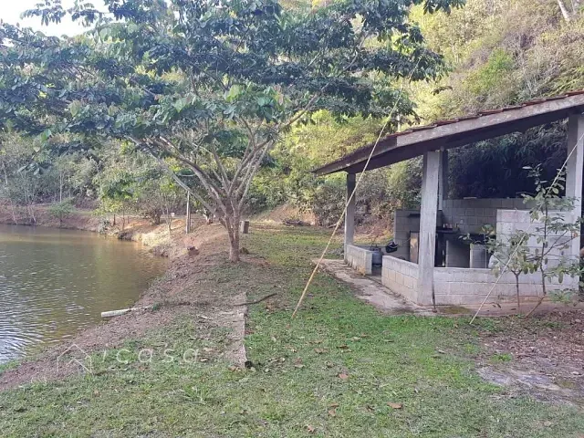 Chácara com 96000m² 2 quartos e 1 banheiro, à venda, no bairro Sem Bairro em São José dos Campos