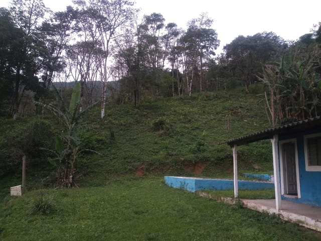 Chácara com 26000m² 2 quartos e 1 banheiro, à venda, no bairro Bairro dos Oliveiras em Pindamonhangaba