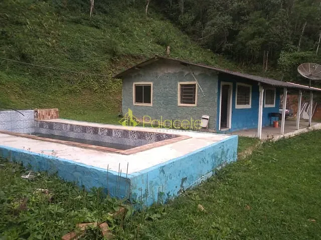 Chácara com 26000m² 2 quartos e 1 banheiro, à venda, no bairro Campinas em Pindamonhangaba