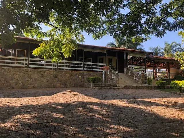 Chácara com 2000m² 3 quartos e 5 banheiros, para alugar, no bairro Colinas do Mosteiro de Itaici em Indaiatuba