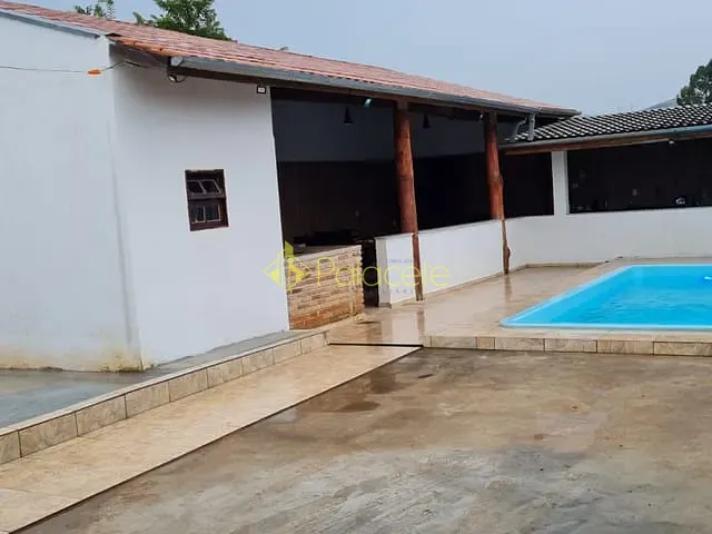 Chácara 2 quartos e 2 banheiros, à venda, no bairro Campinas em Pindamonhangaba