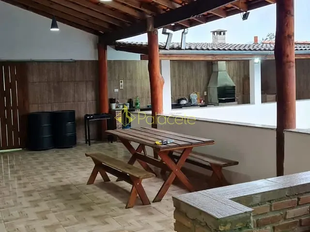 Chácara 2 quartos e 2 banheiros, à venda, no bairro Campinas em Pindamonhangaba