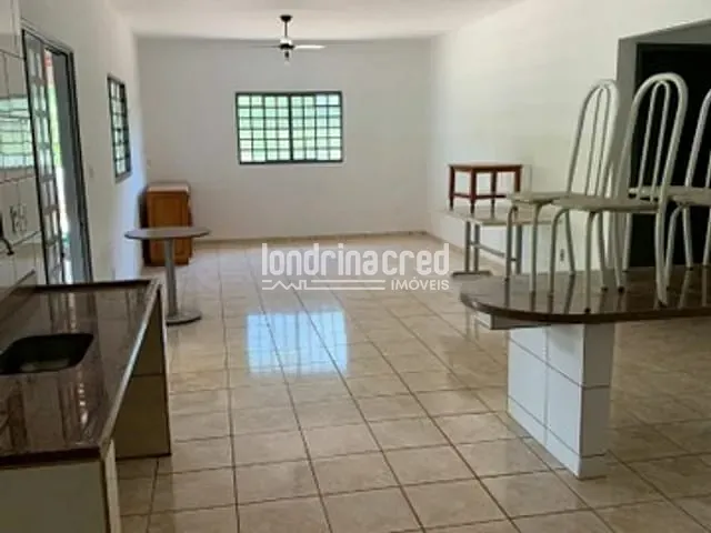 Chácara com 4330m² 3 quartos e 3 banheiros, à venda, no bairro Estância Santa Paula em Londrina