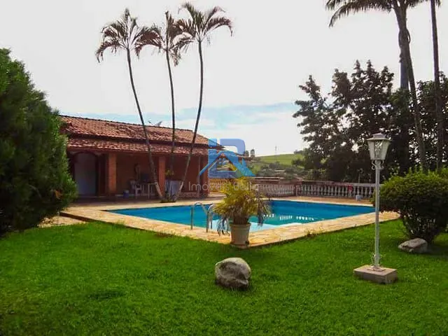 Chácara com 2000m² 4 quartos e 1 banheiro, à venda, no bairro Jardim Leonor em Itatiba
