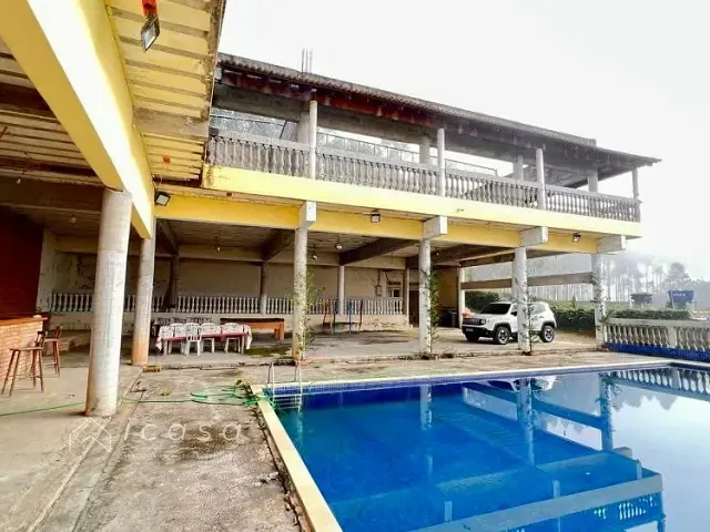 Chácara com 4000m² 21 quartos e 17 banheiros, à venda, no bairro Parque Agrinco em Guararema