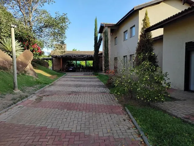 Chácara com 2640m² 4 quartos e 4 banheiros, à venda, no bairro Colinas do Mosteiro de Itaici em Indaiatuba