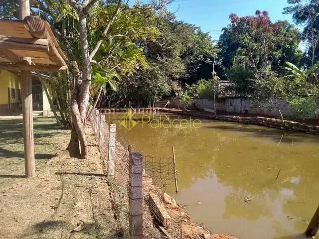 Chácara com 3000m² 3 quartos e 3 banheiros, à venda, no bairro Goiabal em Pindamonhangaba