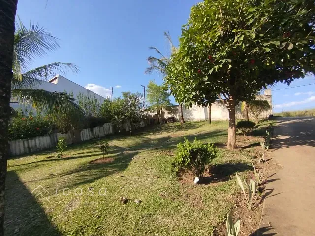 Chácara com 2000m² 6 quartos e 4 banheiros, à venda, no bairro Condomínio Bom Jesus em Caçapava
