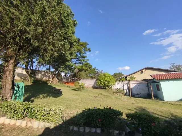 Chácara com 2000m² 6 quartos e 4 banheiros, à venda, no bairro Condomínio Bom Jesus em Caçapava