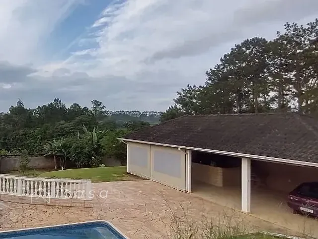 Chácara com 1000m² 2 quartos e 4 banheiros, à venda ou para alugar, no bairro Boa Vista em Caçapava