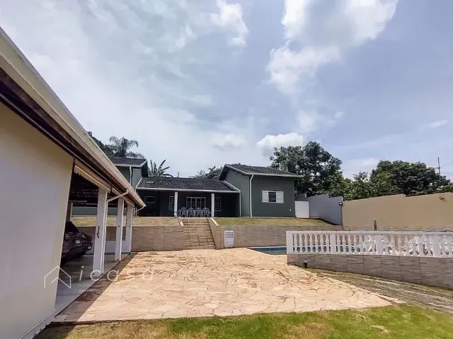 Chácara com 1000m² 2 quartos e 4 banheiros, à venda ou para alugar, no bairro Boa Vista em Caçapava