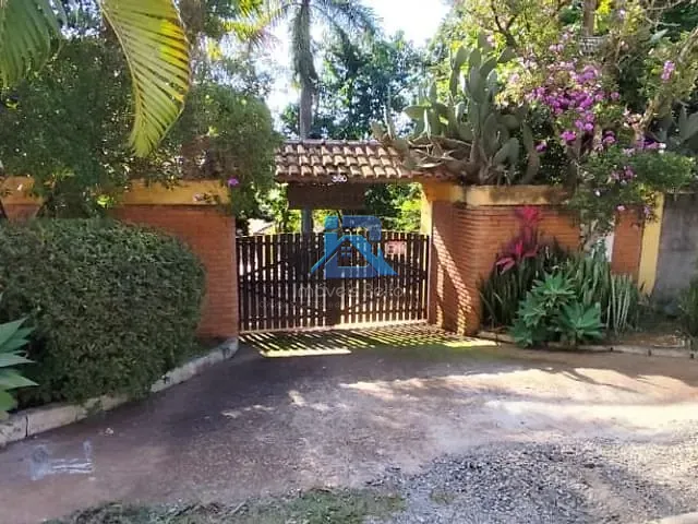 Chácara com 3000m² 3 quartos e 2 banheiros, à venda, no bairro Portal São Marcelo em Bragança Paulista