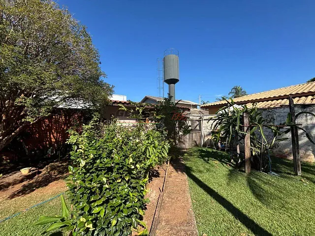 Chácara com 1000m² 4 quartos e 4 banheiros, à venda, no bairro Parque das Bandeiras em Indaiatuba