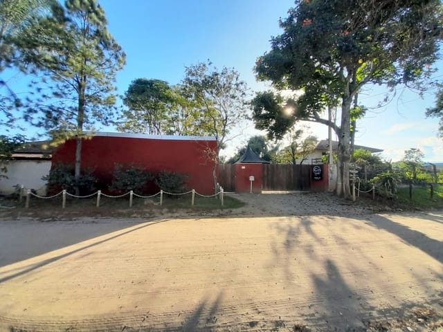 Chácara com 1000m² 3 quartos e 3 banheiros, à venda, no bairro Pedro Leme em Roseira