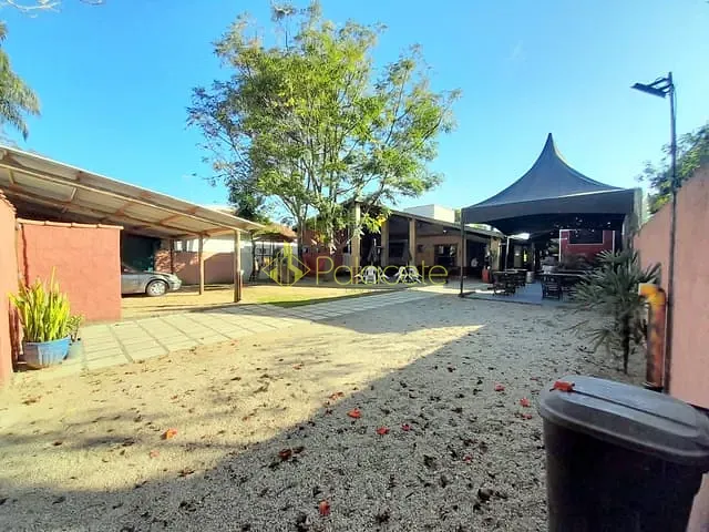 Chácara com 1000m² 3 quartos e 3 banheiros, à venda, no bairro Pedro Leme em Roseira