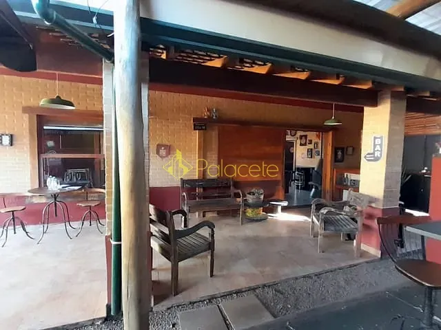 Chácara com 1000m² 3 quartos e 3 banheiros, à venda, no bairro Pedro Leme em Roseira
