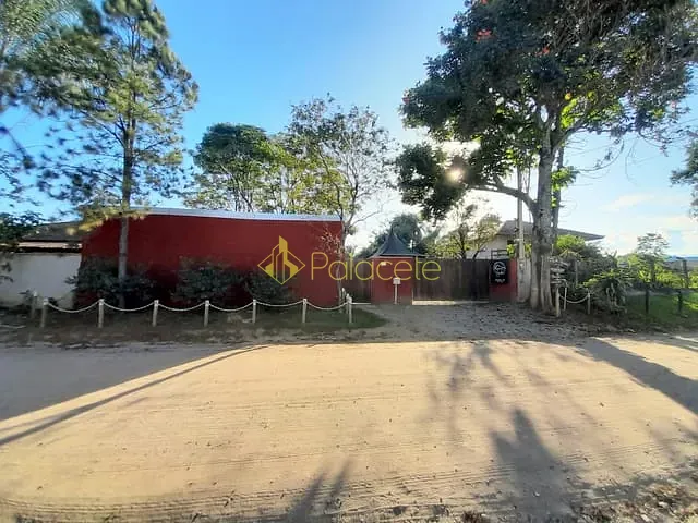 Chácara com 1000m² 3 quartos e 3 banheiros, à venda, no bairro Pedro Leme em Roseira