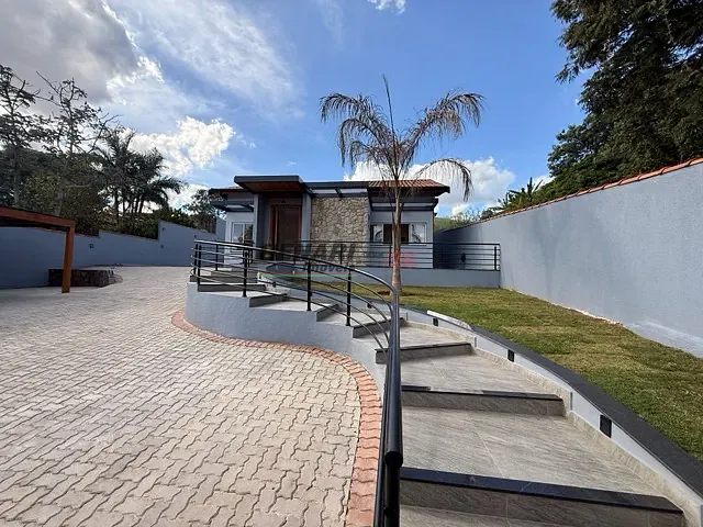 Chácara com 1000m² 3 quartos e 5 banheiros, à venda, no bairro Terras de Itaici em Indaiatuba