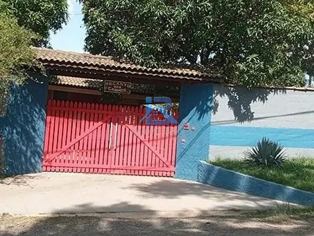 Chácara com 1200m² 3 quartos e 3 banheiros, à venda, no bairro Monterrey em Louveira