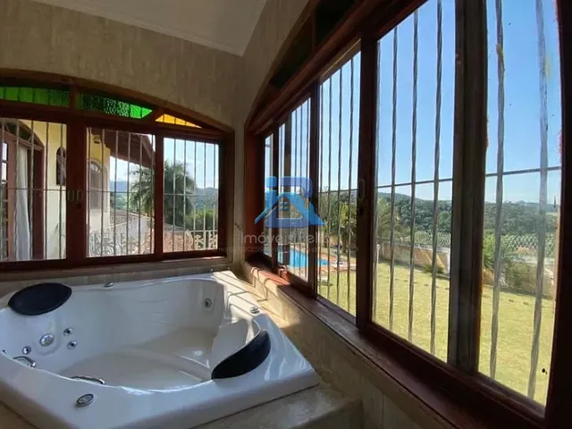 Chácara com 2000m² 3 quartos e 5 banheiros, à venda, no bairro Recanto dos Pássaros em Itatiba