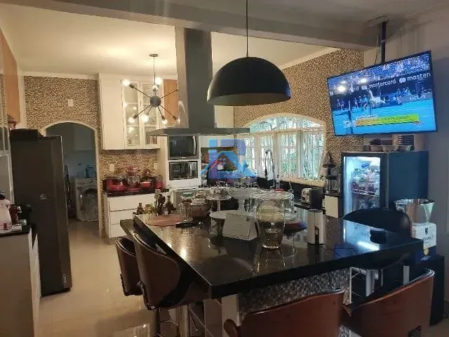 Chácara com 9000m² 4 quartos e 5 banheiros, à venda, no bairro Jardim Nova América em Louveira