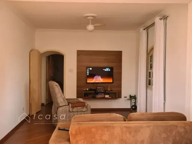 Chácara com 3300m² 4 quartos e 4 banheiros, à venda, no bairro Campos de São José em São José dos Campos