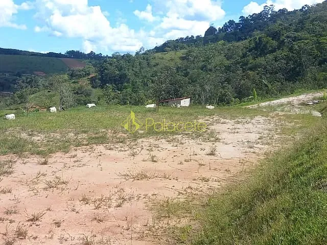 Chácara com 20600m², à venda, no bairro Registro em Taubaté