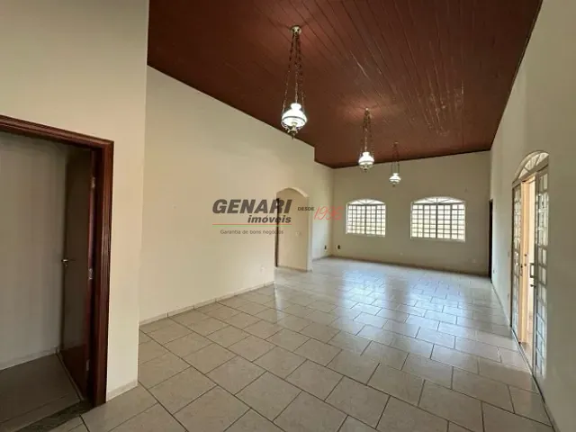 Chácara com 1022m² 3 quartos e 3 banheiros, à venda, no bairro Colinas de Indaiatuba II em Indaiatuba