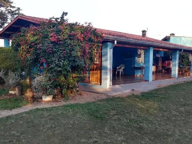 Chácara com 1400m² 3 quartos e 3 banheiros, à venda, no bairro Colinas de Indaiatuba em Indaiatuba