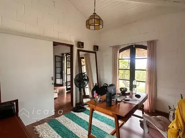 Chácara com 2800m² 1 quarto e 2 banheiros, à venda, no bairro Marambaia em Caçapava