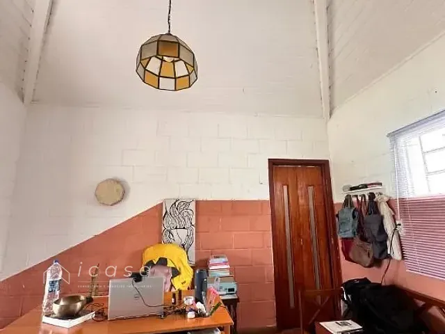 Chácara com 2800m² 1 quarto e 2 banheiros, à venda, no bairro Marambaia em Caçapava