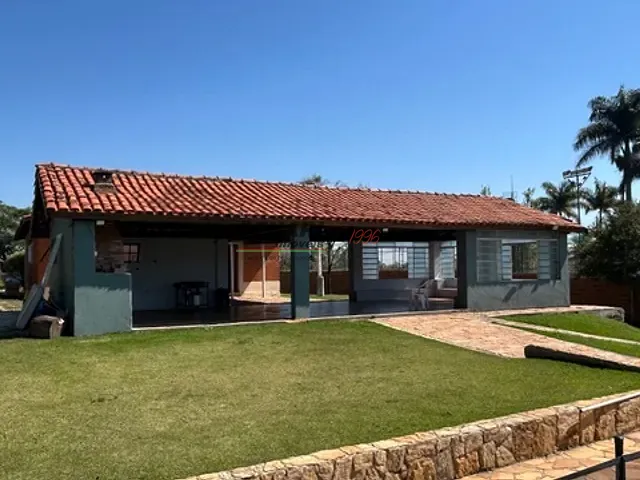 Chácara com 2500m² 4 quartos e 4 banheiros, à venda, no bairro Colinas do Mosteiro de Itaici em Indaiatuba