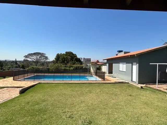 Chácara com 2500m² 4 quartos e 4 banheiros, à venda, no bairro Colinas do Mosteiro de Itaici em Indaiatuba