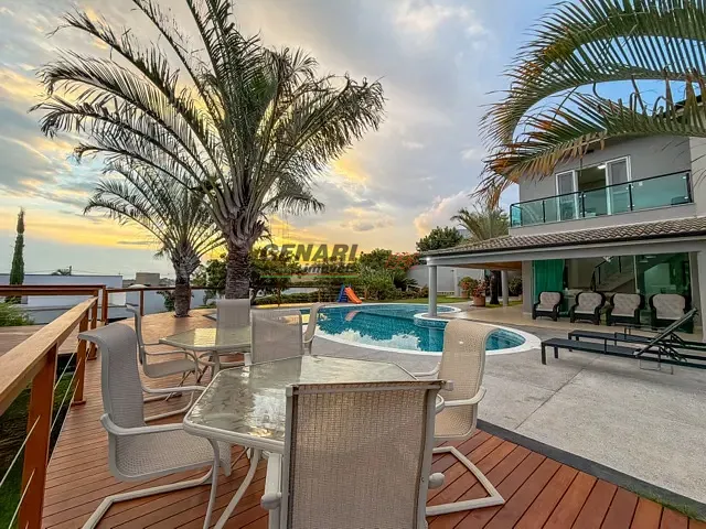 Chácara com 1280m² 5 quartos e 5 banheiros, à venda, no bairro Terras de Itaici em Indaiatuba