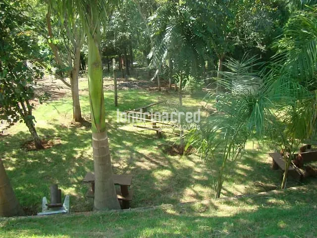 Chácara com 23m² 3 quartos e 3 banheiros, à venda, no bairro Usina três bocas em Londrina
